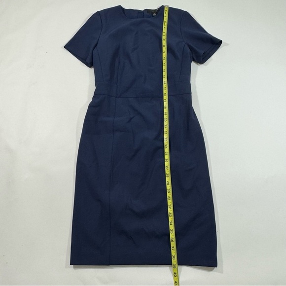 Ann Taylor Curvy Fit The Short Sleeve Sheath Dress Bi Stretch - Picture 7 of 7